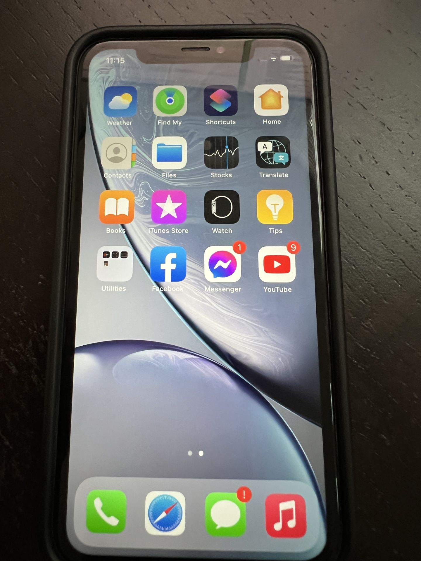 iPhone XR White 128gb Factory Unlocked for Sale in Jersey City, NJ