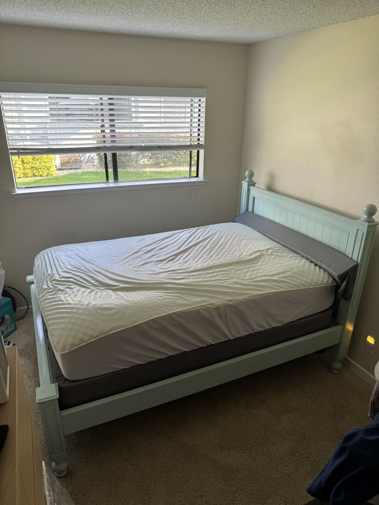 Full Size Wood Bed Frame and Mattress