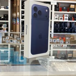 iPhone 17 Pro Max 256GB (Deep Blue)