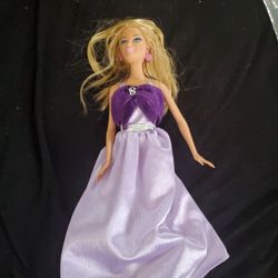 Rare 1999 Blonde Barbie With Rare Pink Earrings,long Purple Dress As Pictured 