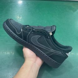 𝐎𝐧l𝐲 𝐫𝐞𝐩l𝐲 𝐨𝐧 𝐈G : 𝐓𝐎𝐏𝐤𝐢𝐜𝐤𝐬𝟒𝟒𝟒   JOrdan  1 travis  scott phantom black 