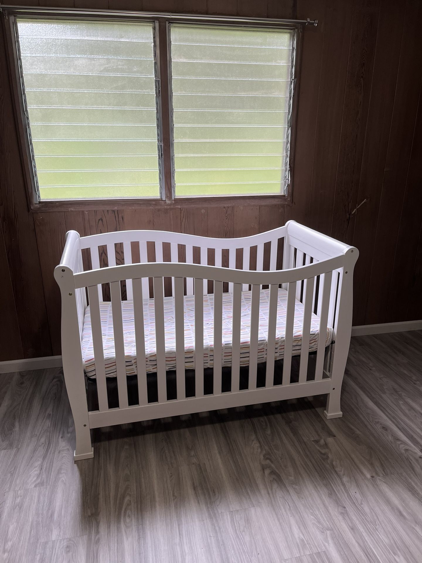 Crib & Changing Station :)