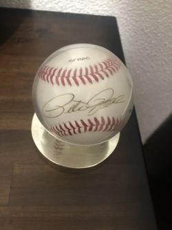 Pete Rose Signed Game Ball 