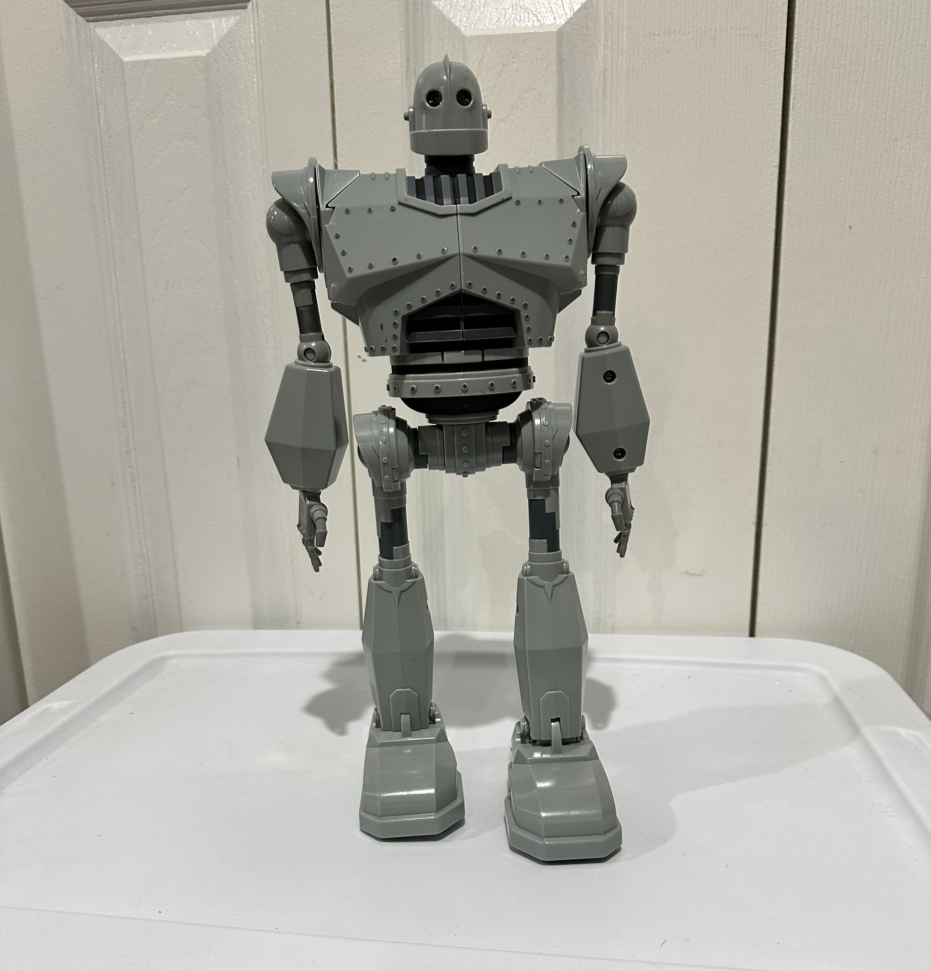 Iron Giant Figure