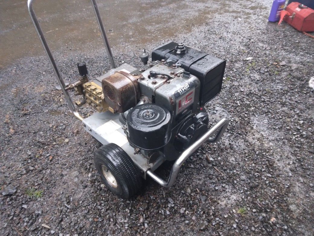 4400 Psi Pressure Washer $300