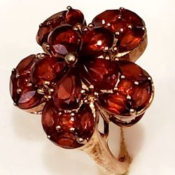 Genuine Garnet Flower Ring. Size 7.