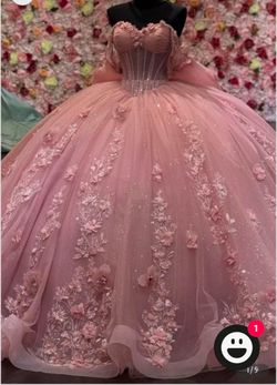 Quinceañera Dress w/Crown & Bouquet