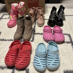 Girls Shoes Size 12/13/1 