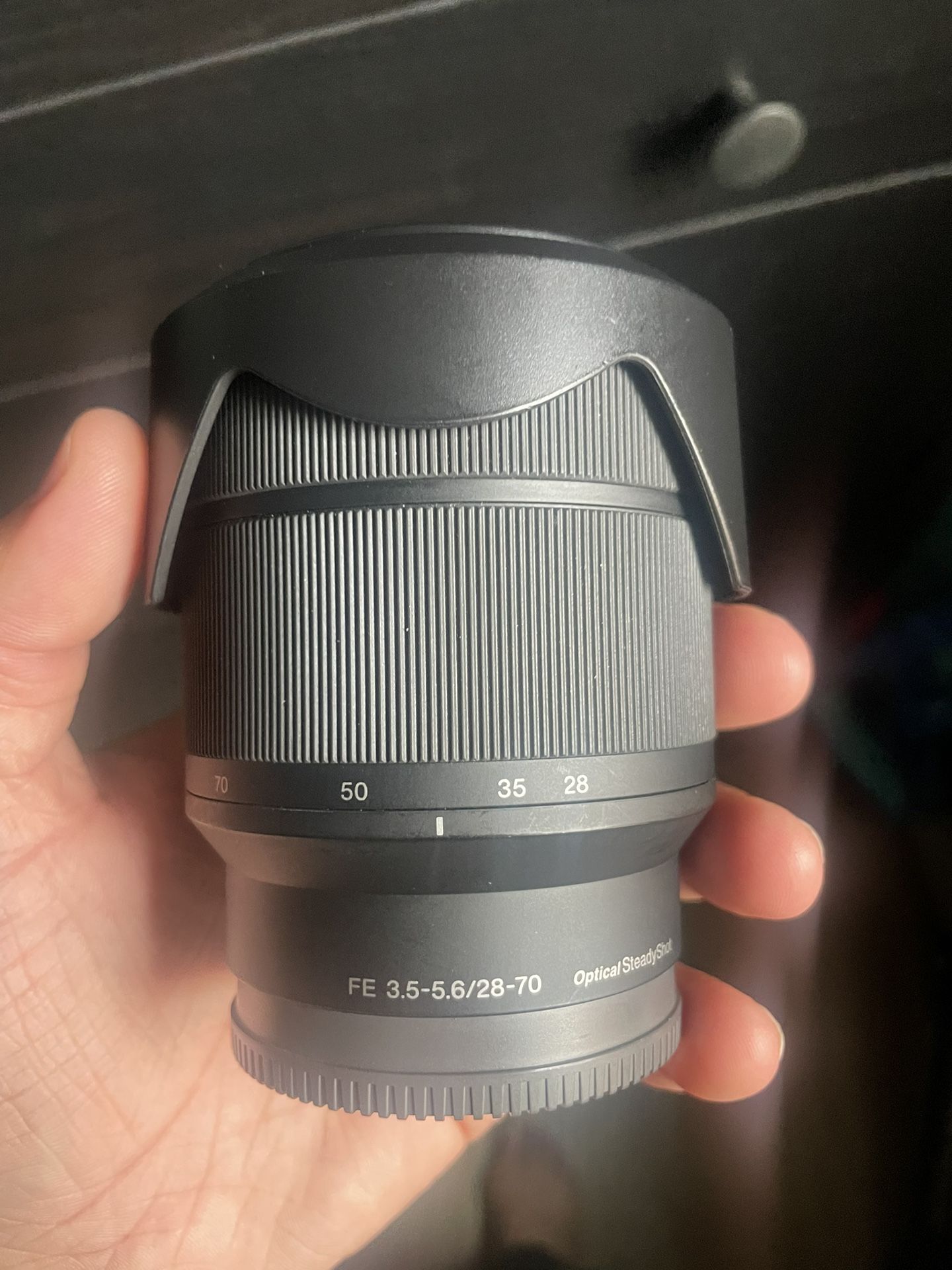 Sony 28-70mm F3.5