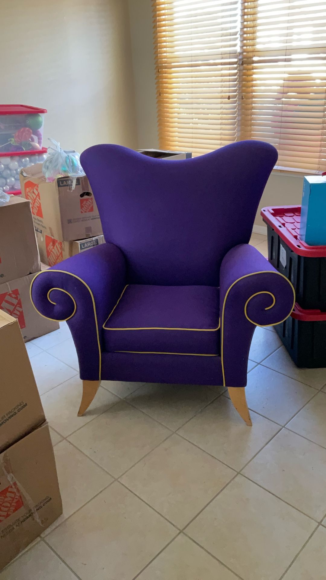 Big Wing Arm Chair Purple Color With Yellow, Like New Condition