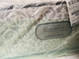 Twin xl Beautyrest legend mattress set