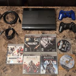 Playstation 3 PS3 Super Slim 250GB Black Ops Bundle w/ 7 Games & 2 Controllers