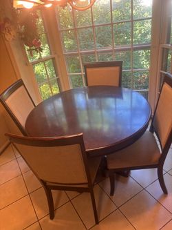 Round Wood Dining Table with 4 Chairs