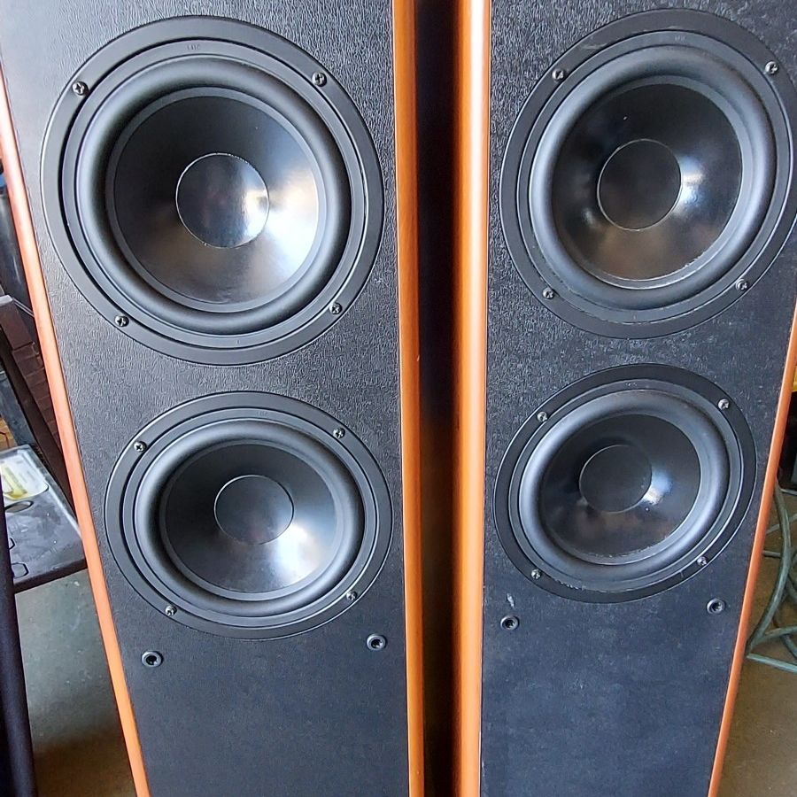 KLH Tower Floor Speakers, Sounds Great, for Sale in Cedar Lake, IN