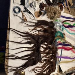 Woman’s Hair Extensions, Hair Clips And Belts Everything Together 