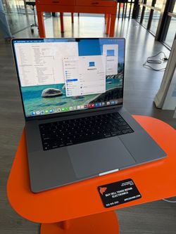 Apple 16” MacBook Pro M2 Max Chip 12-Core CPU 38-Core GPU 64GB Ram 1TB SSD! 90 day warranty!