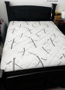 Full Size bed 3 piece!