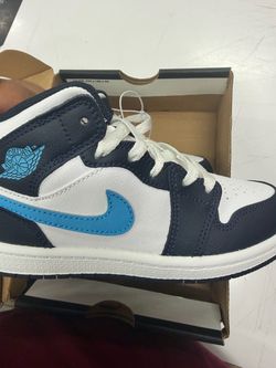 Air Jordan 1 Mid White Navy Blue Sneakers