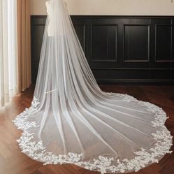 Wedding veil - White