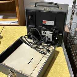 Kodak instamatic Vtg USA projector untested