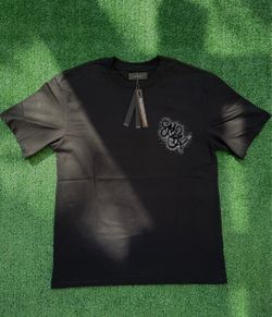 Amiri tee size M-L