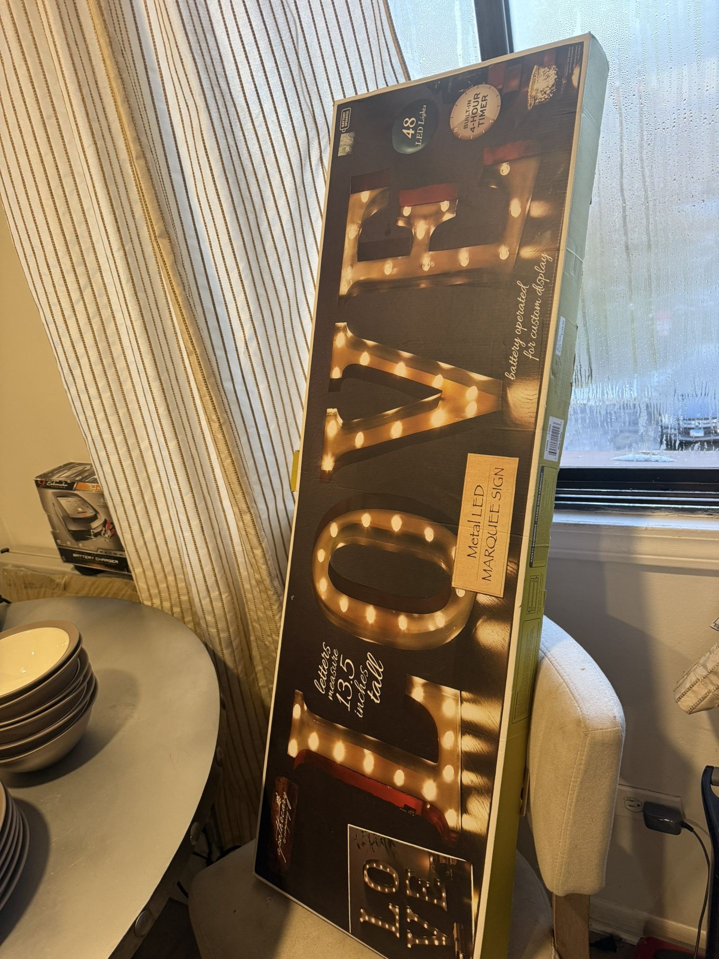 New! Love Sign! Great For Photography, Weddings Decor! Or House Decor! 160$ In The Store! Plus Tax!