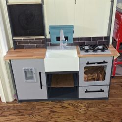 Play Kitchen