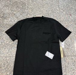 Fear of God Essentials black t-shirt