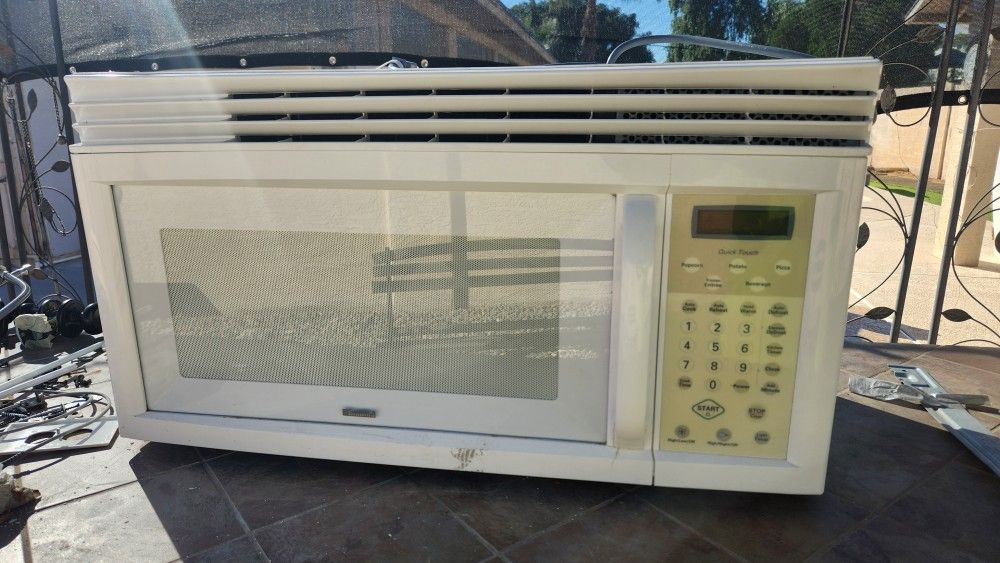 Microwave Oven