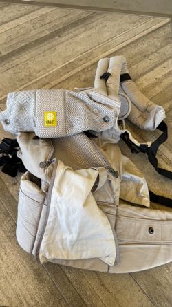 LILLEBaby Carrier