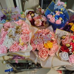 Ribbon Roses Bouquet