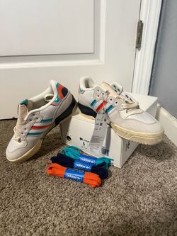 Adidas Rivalry Low Sneakers Size 5