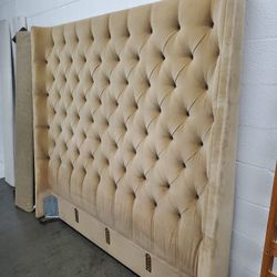 Tufted Velvet Upholstered king-size bed