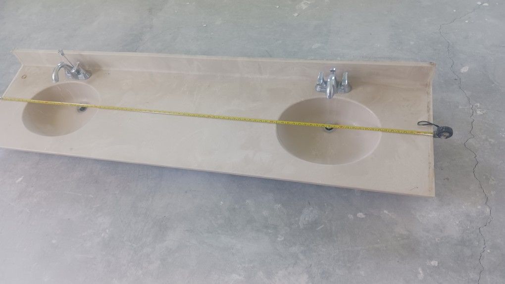 sink faucet chrome 2 + granite top