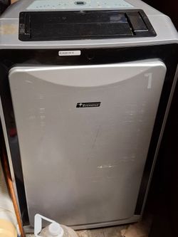 Everstar 10,000 BTU Portable Air Conditioner – Blows Ice Cold! $125 OBRO