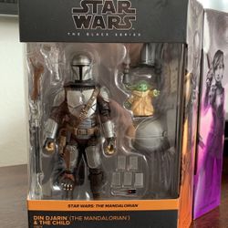 Star Wars The Mandalorian Din Djarin and The Child (Target Exclusive)