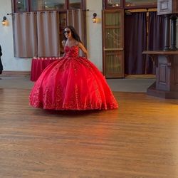 Quince Dress Small Red $200