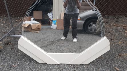 Round shaped Mirror