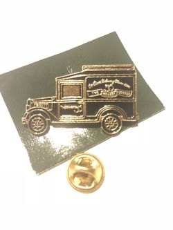 Vintage Dept.56 metal pin 1992