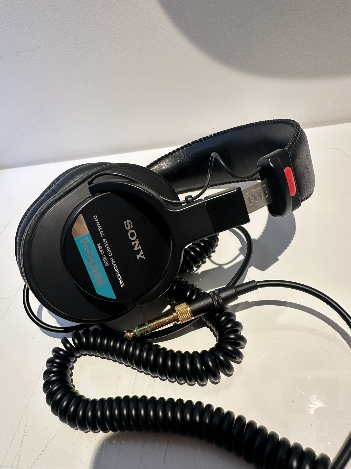 sony dynamic stereo headphones