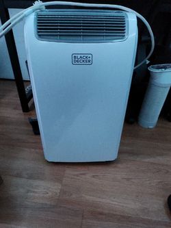 Black Decker Portable Air Conditioner with remote