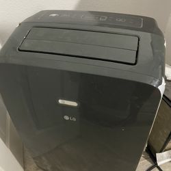 LG Portable A/C 12000 Btu