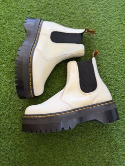 Dr. Martens 2976 Quad Platform Chelsea Boots - White (Women's US 7)