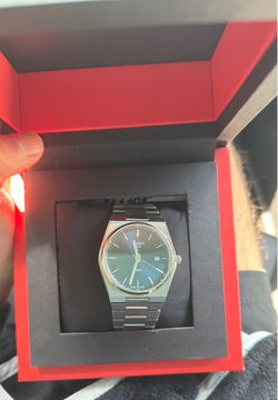 GREAT CONDITION 40MM TISSOT PRX QUARTZ WATCH