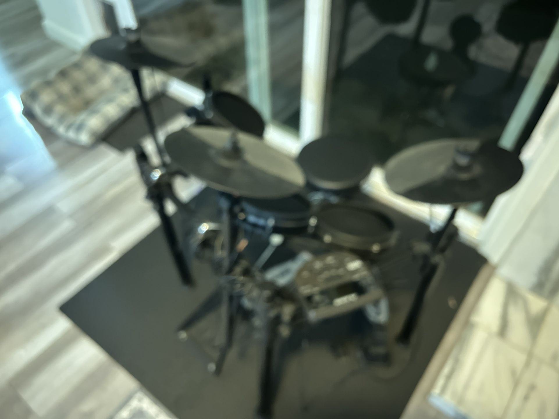 Alesis Electronic Mesh Drum Set