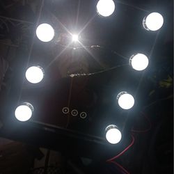 Approx 8 By 10 Mirror With Lights