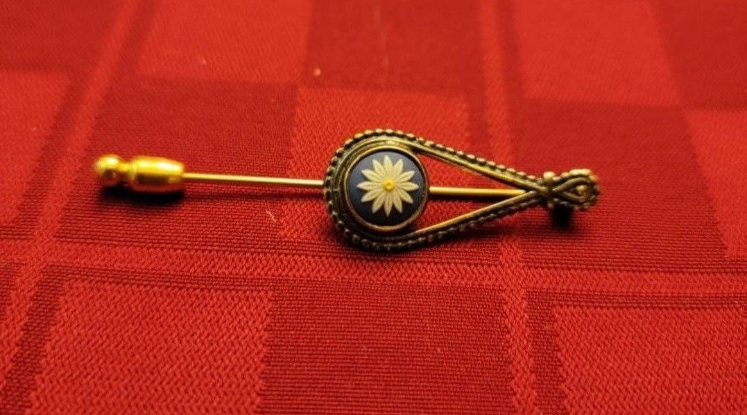 Vintage Wedgewood Stickpin