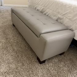 Modern Storage Bench / Ottoman – Like New