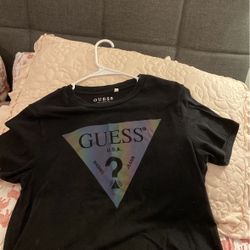 Guess T Shirt Medium