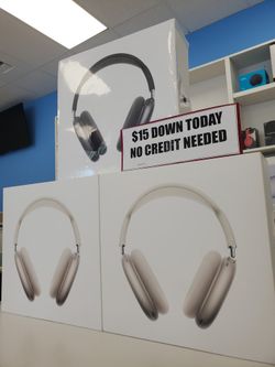  🎯 Premium Sound. Premium Deal. AirPods Max Starting $469 🎵